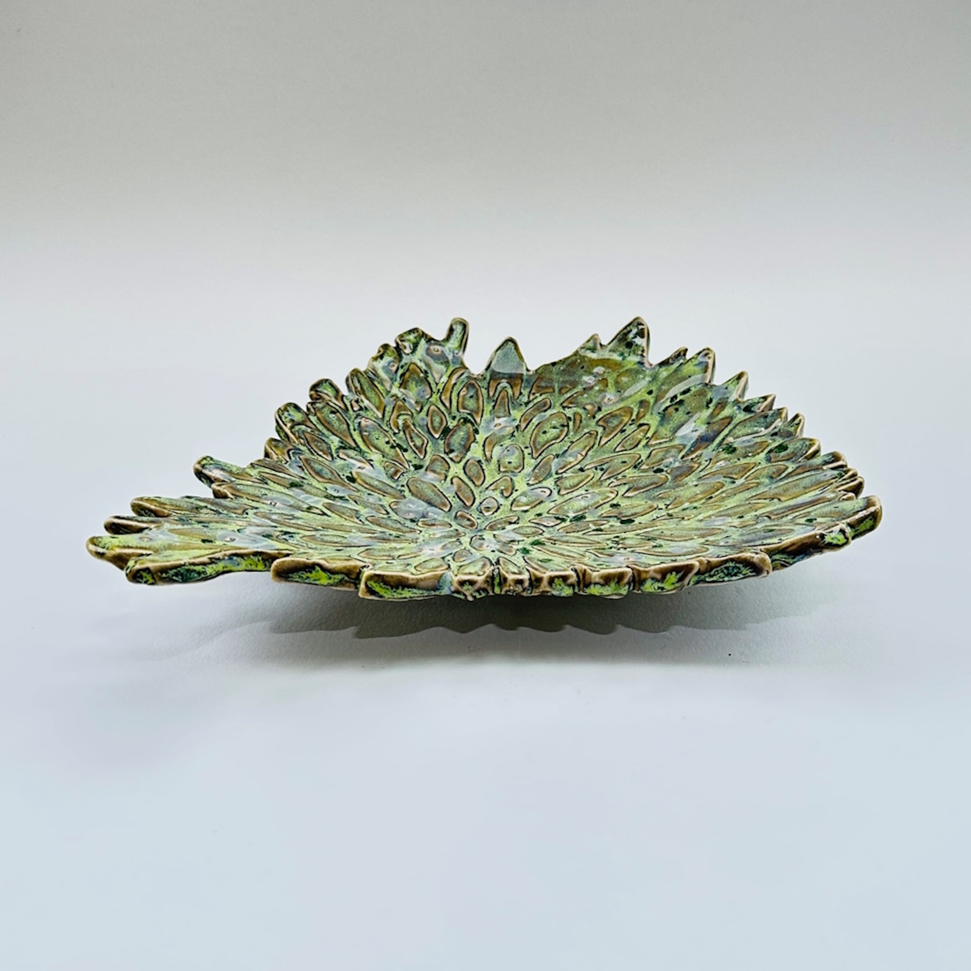 IBC 24cm artichoke dish IBC 24cm artichoke dish